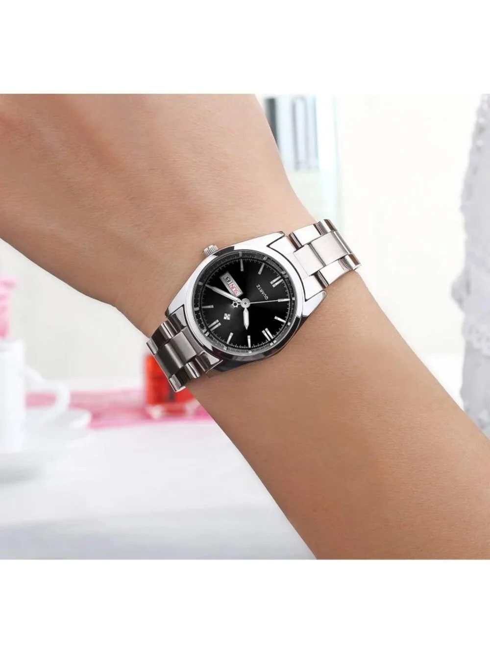 Women's Black Analog Quartz Stainless Steel Luminous Waterproof Dress Wristwatch